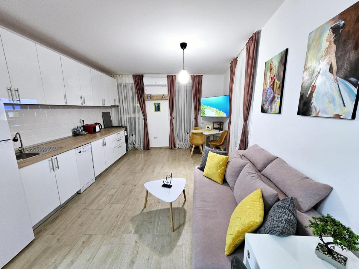 Lovely New Balcony Apartment Cismigiu Park - Pop5 Βουκουρέστι Εξωτερικό φωτογραφία
