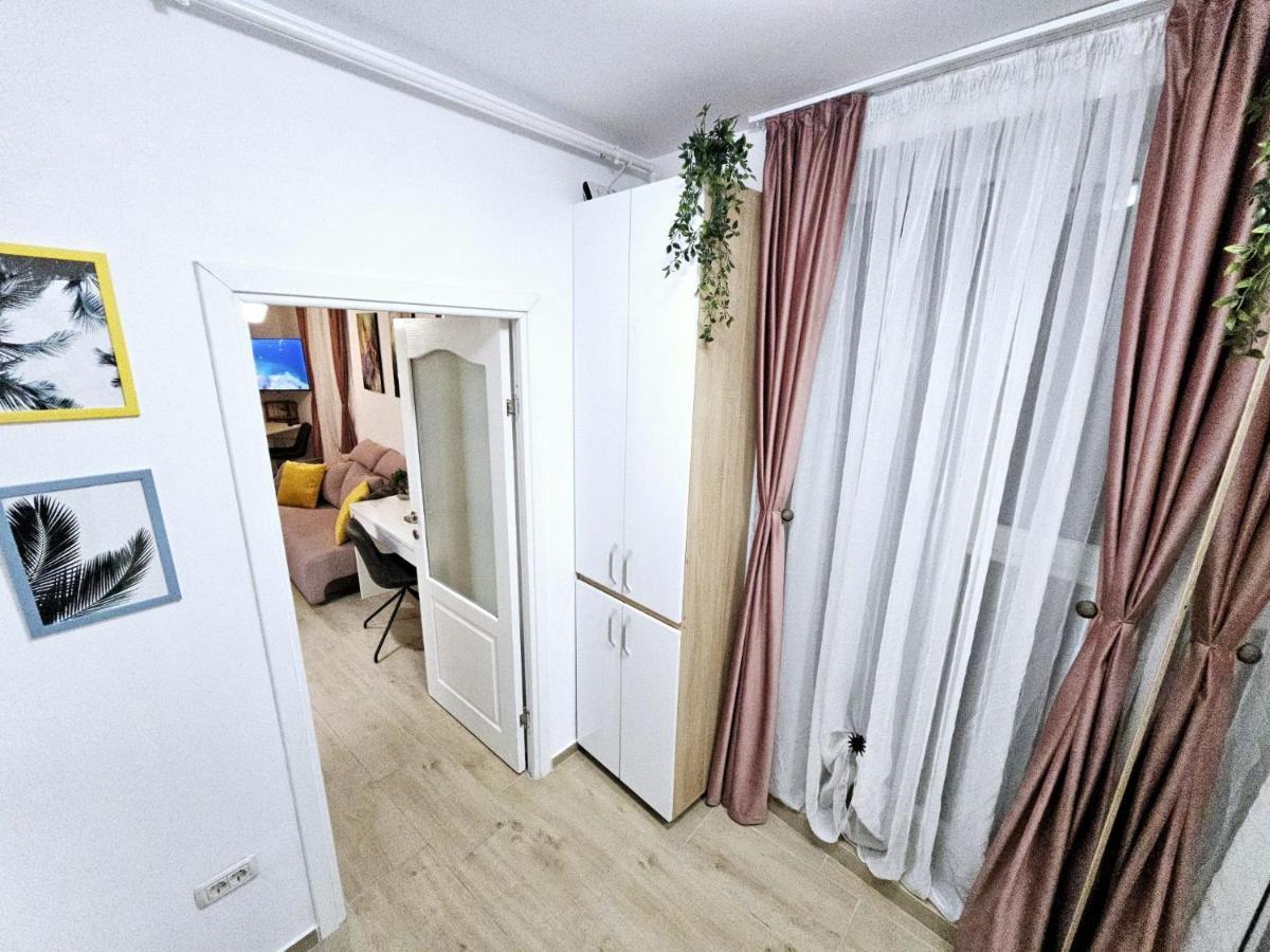 Lovely New Balcony Apartment Cismigiu Park - Pop5 Βουκουρέστι Εξωτερικό φωτογραφία