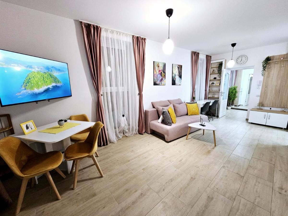 Lovely New Balcony Apartment Cismigiu Park - Pop5 Βουκουρέστι Εξωτερικό φωτογραφία
