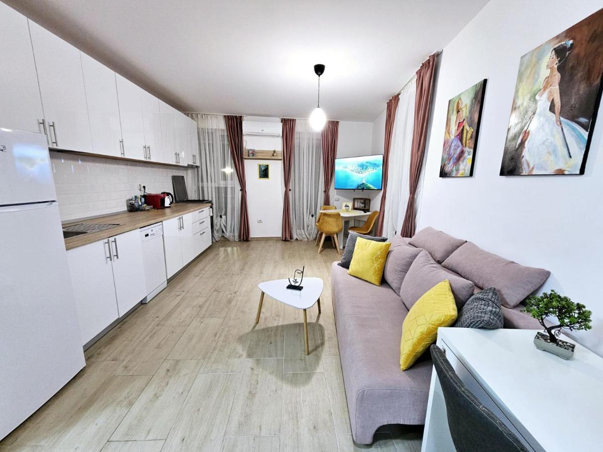 Lovely New Balcony Apartment Cismigiu Park - Pop5 Βουκουρέστι Εξωτερικό φωτογραφία