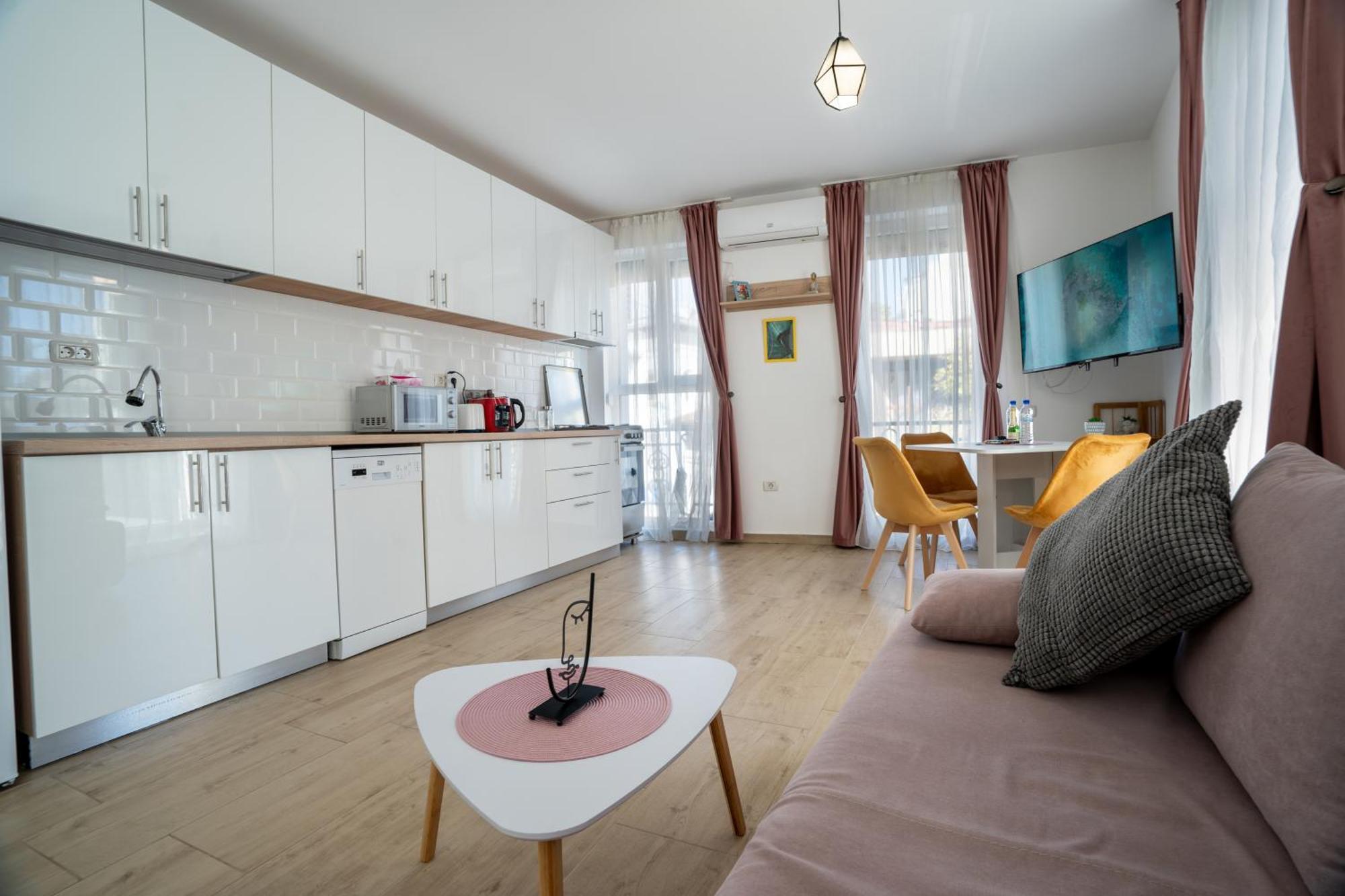 Lovely New Balcony Apartment Cismigiu Park - Pop5 Βουκουρέστι Εξωτερικό φωτογραφία